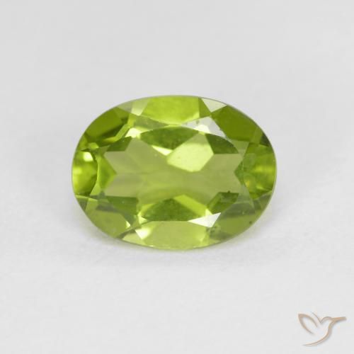 1.40ct طبيعي أخضر حيوي زبرجد, بيضوي, قليلا جدا