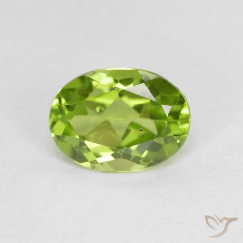 1.45ct طبيعي أخضر متوسط زبرجد, بيضوي, قليلا جدا