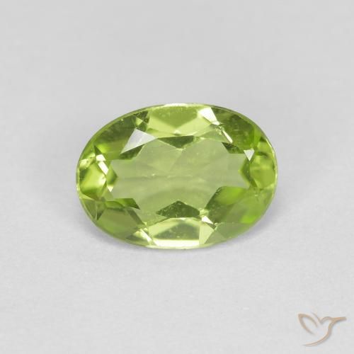 0.82ct طبيعي أخضر حيوي زبرجد, بيضوي, قليلا جدا