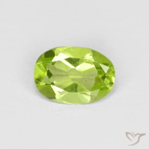 0.76ct طبيعي أخضر حيوي زبرجد, بيضوي, قليلا جدا