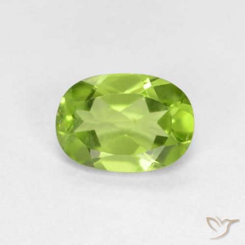 0.89ct طبيعي أخضر حيوي زبرجد, بيضوي, قليلا جدا