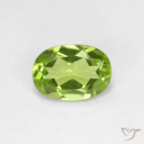 0.85ct طبيعي أخضر متوسط زبرجد, بيضوي, قليلا جدا
