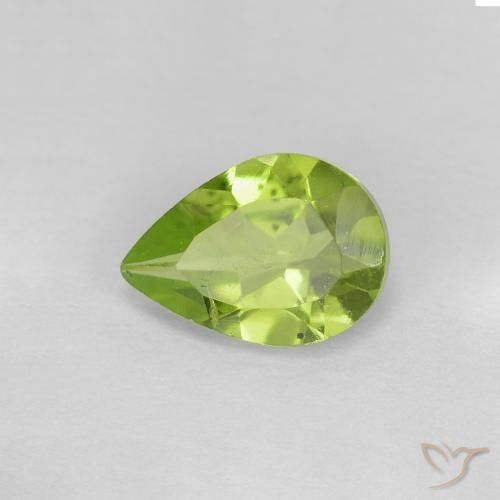 0.68ct طبيعي أخضر متوسط زبرجد, شكل الكمثرى, قليلا جدا