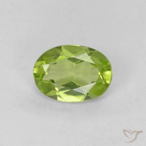 0.80ct طبيعي أخضر متوسط زبرجد, بيضوي, VVS