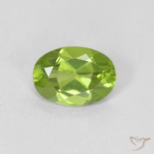 0.82ct طبيعي أخضر متوسط زبرجد, بيضوي, VVS