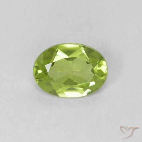 0.67ct طبيعي أخضر حيوي زبرجد, بيضوي, قليلا جدا
