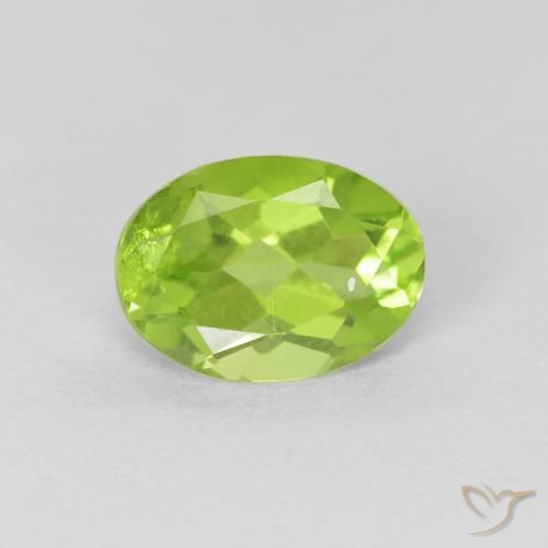 1.07ct طبيعي أخضر متوسط زبرجد, بيضوي, قليلا جدا