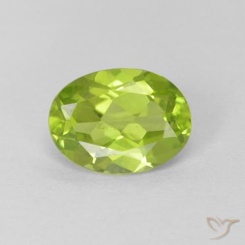 1.30ct طبيعي أخضر متوسط زبرجد, بيضوي, قليلا جدا