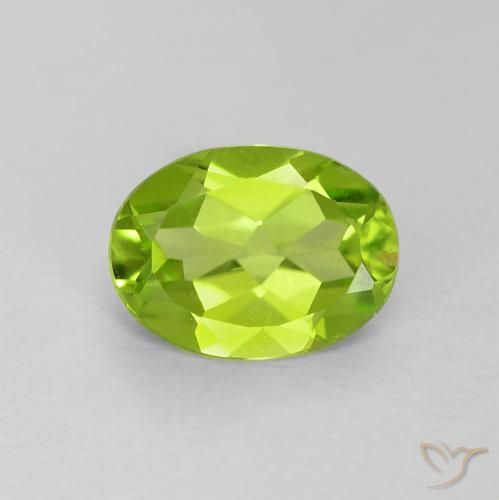 1.10ct طبيعي أخضر متوسط زبرجد, بيضوي, VVS-VS