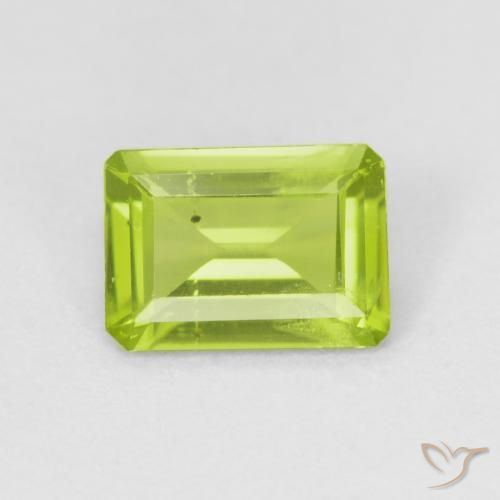 0.79ct طبيعي اخضر زاهى زبرجد, قص الزمرد, قليلا جدا