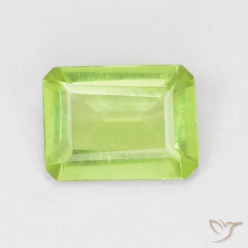 0.67ct طبيعي اخضر فاتح زبرجد, قص الزمرد, VVS