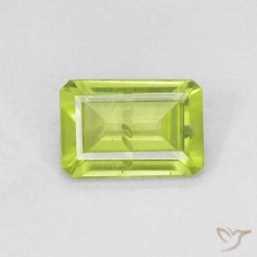 0.86ct طبيعي أخضر متوسط زبرجد, قص الزمرد, قليلا جدا