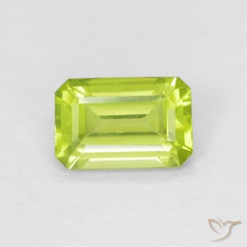 0.58ct طبيعي اخضر زاهى زبرجد, قص الزمرد, قليلا جدا