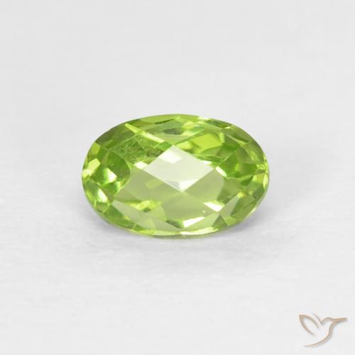 0.73ct طبيعي أخضر حيوى فاتح زبرجد, بيضوي, قليلا جدا