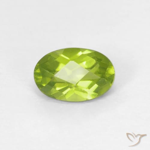 0.62ct طبيعي اخضر زاهى زبرجد, بيضوي, VVS-VS