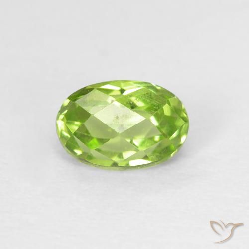 0.70ct طبيعي أخضر حيوى فاتح زبرجد, بيضوي, VVS-VS