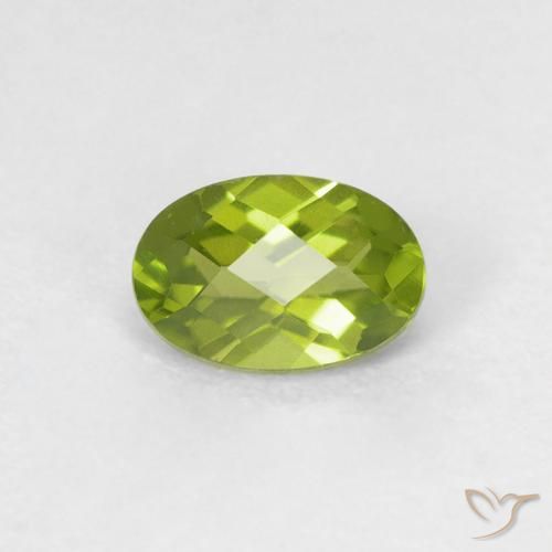 0.55ct طبيعي أخضر حيوي زبرجد, بيضوي, VVS-VS