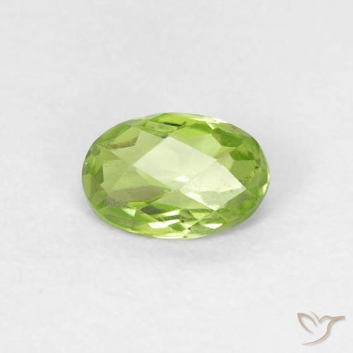 0.58ct طبيعي أخضر حيوى فاتح زبرجد, بيضوي, VVS-VS