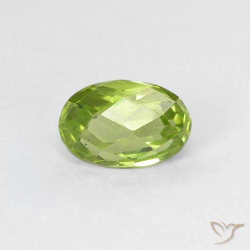 0.68ct طبيعي اخضر زاهى زبرجد, بيضوي, VVS-VS
