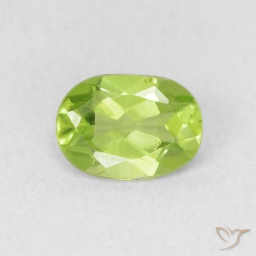 0.96ct طبيعي اخضر فاتح زبرجد, بيضوي, قليلا جدا