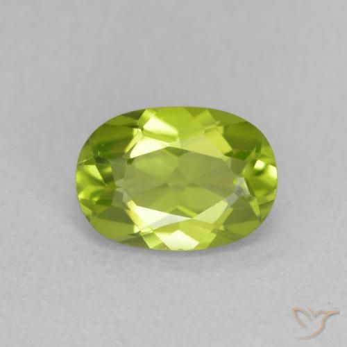 0.96ct طبيعي أخضر مصفر زبرجد, بيضوي, قليلا جدا