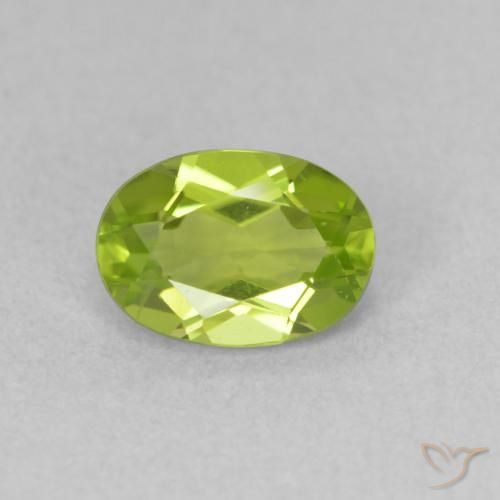 0.92ct طبيعي أخضر حيوي زبرجد, بيضوي, VVS-VS