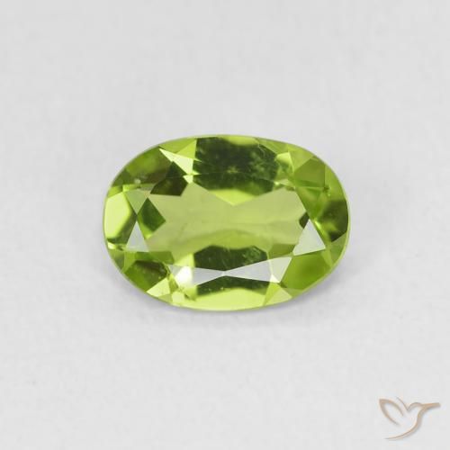 0.77ct طبيعي أخضر حيوي زبرجد, بيضوي, VVS