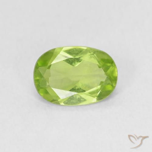 0.79ct طبيعي أخضر حيوي زبرجد, بيضوي, VVS