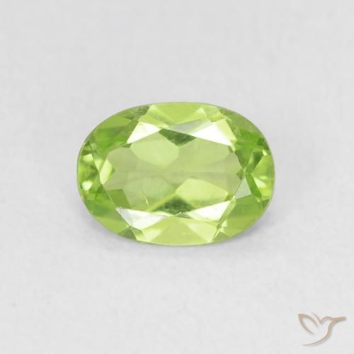 0.78ct طبيعي أخضر حيوى فاتح زبرجد, بيضوي, VVS