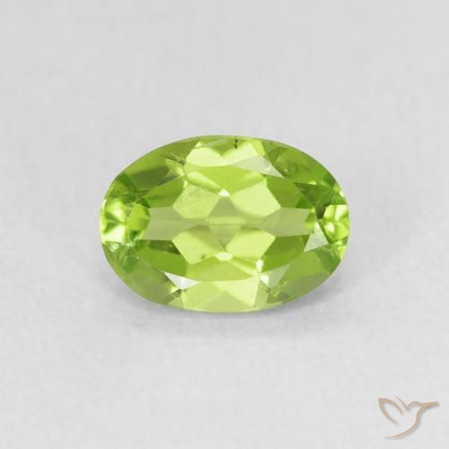 0.94ct طبيعي أخضر مصفر زبرجد, بيضوي, قليلا جدا