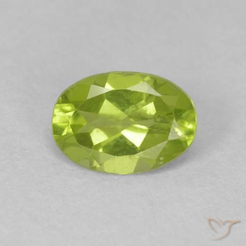 0.72ct طبيعي أخضر متوسط زبرجد, بيضوي, VVS