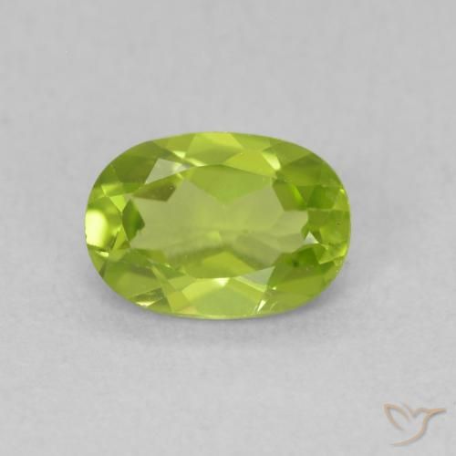 0.86ct طبيعي أخضر حيوي زبرجد, بيضوي, قليلا جدا