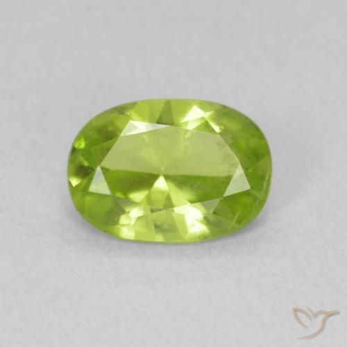 0.80ct طبيعي أخضر حيوي زبرجد, بيضوي, قليلا جدا
