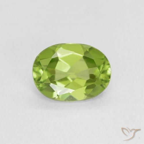 0.90ct طبيعي أخضر مصفر زبرجد, بيضوي, VVS-VS
