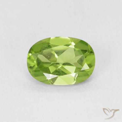 0.92ct طبيعي أخضر حيوي زبرجد, بيضوي, VVS-VS