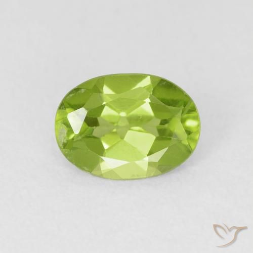 0.83ct طبيعي أخضر حيوي زبرجد, بيضوي, قليلا جدا
