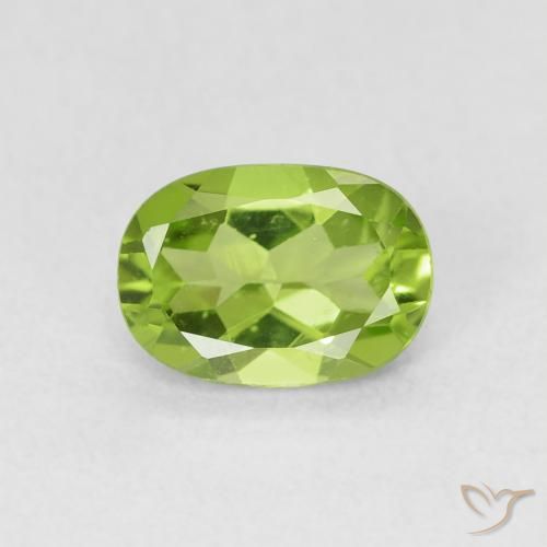 0.87ct طبيعي أخضر متوسط زبرجد, بيضوي, قليلا جدا