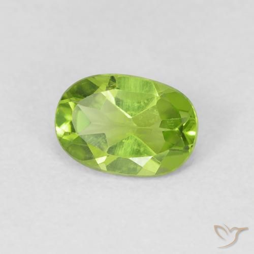 زبرجد Medium Light-Green طبيعي، بيضوي، 0.89 قيراط، VVS-VS