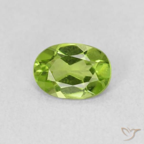 0.79ct طبيعي أخضر حيوي زبرجد, بيضوي, قليلا جدا