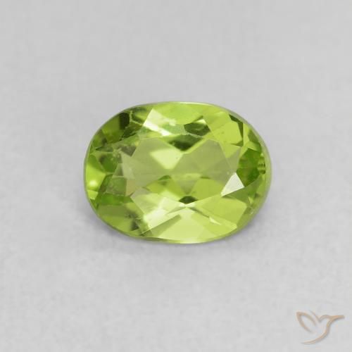 0.68ct طبيعي أخضر حيوي زبرجد, بيضوي, قليلا جدا