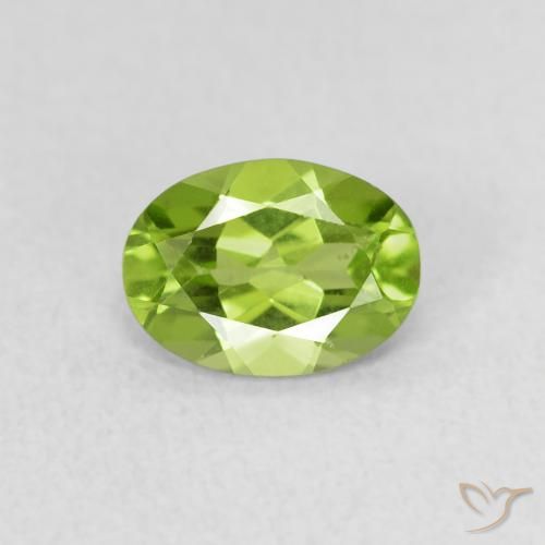 0.83ct طبيعي أخضر متوسط زبرجد, بيضوي, قليلا جدا