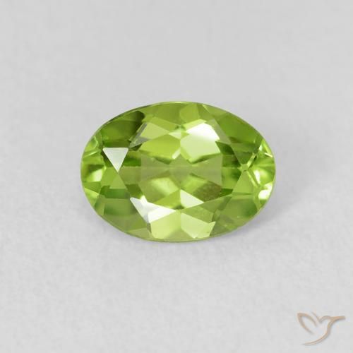 0.85ct طبيعي أخضر حيوي زبرجد, بيضوي, قليلا جدا