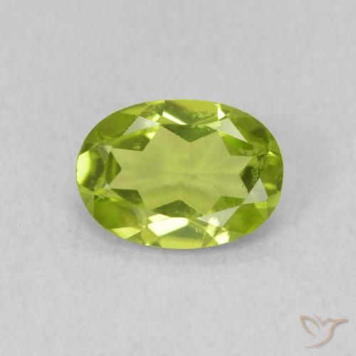 0.80ct طبيعي أخضر متوسط زبرجد, بيضوي, قليلا جدا