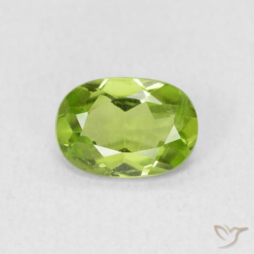 0.88ct طبيعي أخضر حيوي زبرجد, بيضوي, قليلا جدا