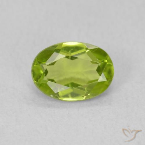 0.83ct طبيعي أخضر حيوي زبرجد, بيضوي, قليلا جدا