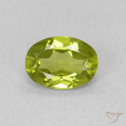 0.82ct طبيعي أخضر زيتوني زبرجد, بيضوي, قليلا جدا