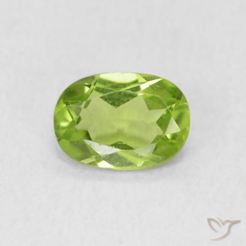 0.90ct طبيعي أخضر حيوى فاتح زبرجد, بيضوي, قليلا جدا