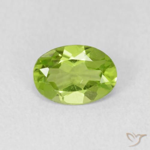 0.77ct طبيعي أخضر حيوي زبرجد, بيضوي, قليلا جدا