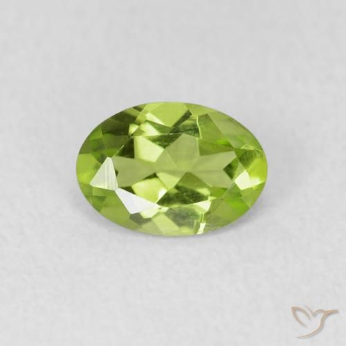 0.73ct طبيعي أخضر مصفر زبرجد, بيضوي, VVS-VS
