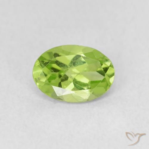 0.78ct طبيعي أخضر حيوي زبرجد, بيضوي, قليلا جدا